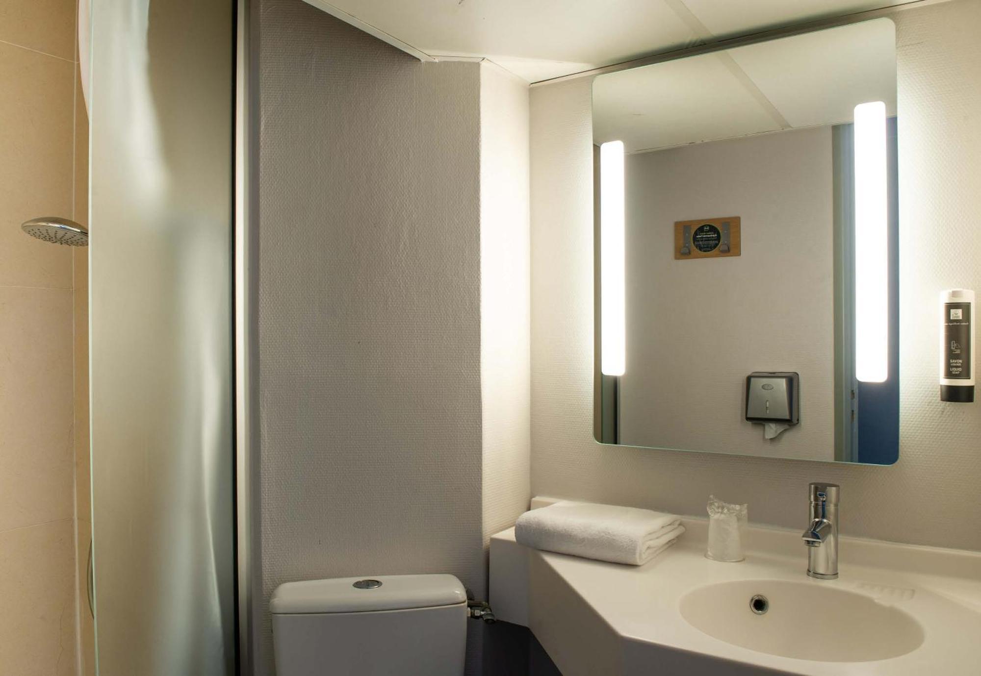 B&B Hotel Saint-Quentin エクステリア 写真